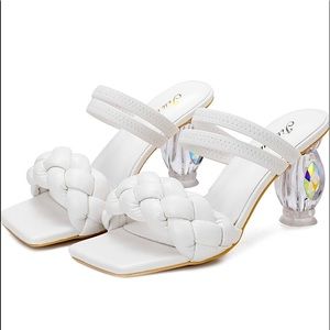 ❤️NEW❤️ JIU DU Braided Lucite Chunky Heel Sandals ❤️